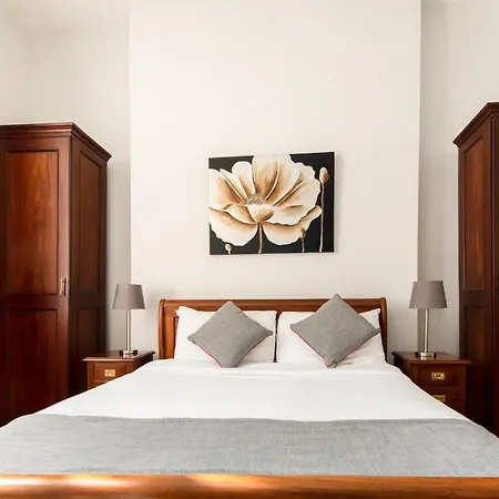 ホテル The Regency, Clifton 4*