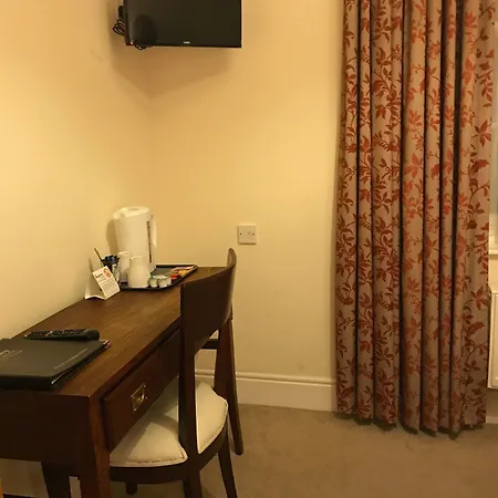 Готель The Regency, Clifton 4*