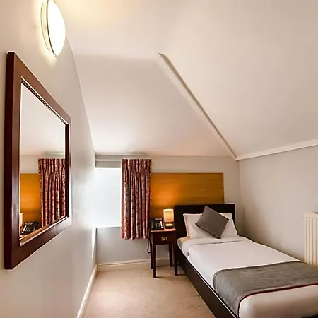 The Regency, Clifton 4*