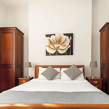Ξενοδοχείο The Regency, Clifton