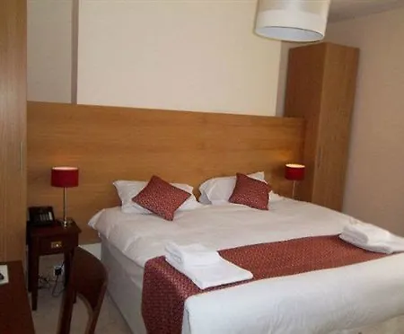 Hotel Oyo The Regency, Clifton Bristol