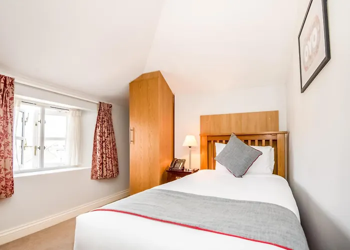 The Regency, Clifton 4* 布里斯托