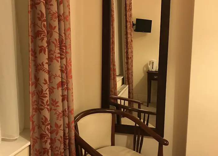 The Regency, Clifton 4*