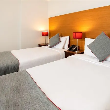 Oyo The Regency, Clifton Bristol