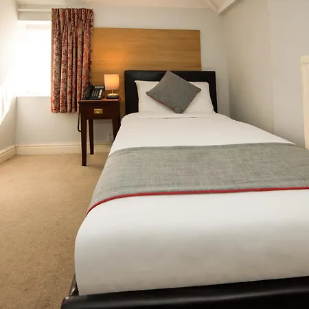 Oyo The Regency, Clifton 3* Bristol