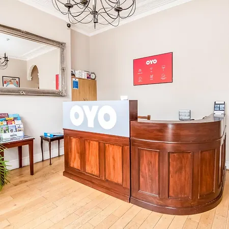 Oyo The Regency, Clifton Hotel Bristol