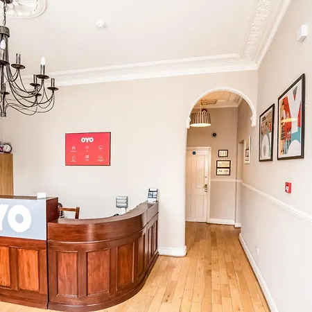 Oyo The Regency, Clifton Hotel